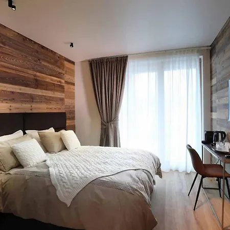 빌라 5br Lovely Mountain With View Chalet - What'app - 0039-3512-039-610 - For Reservations! 브루일서비니아